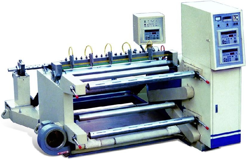 Elevada precisão que corta e máquina do rebobinamento para o corte do CPE/PVC - rolamento